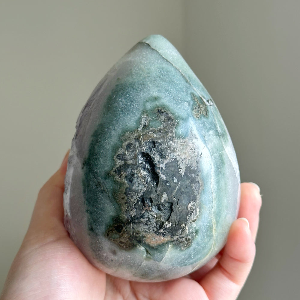 Amethyst Geode Egg AGE1