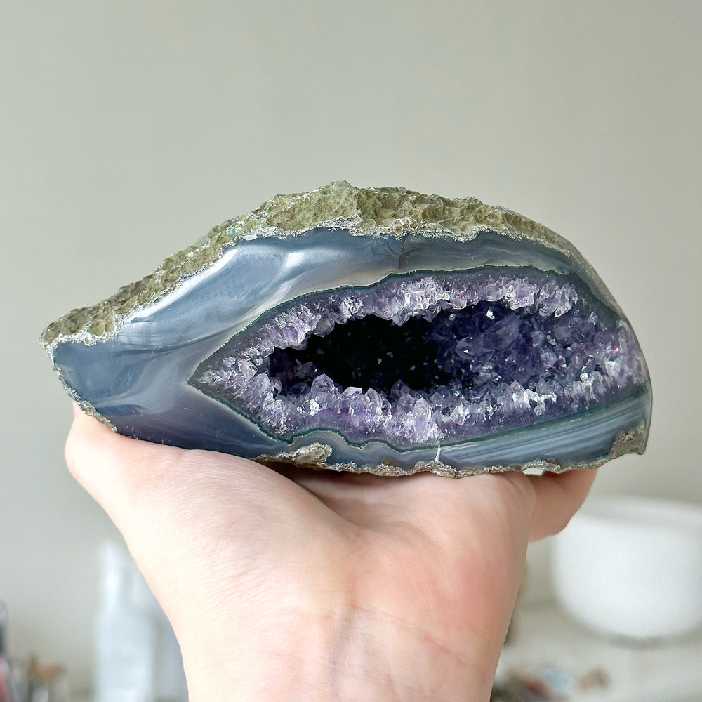 Amethyst Geode AGA4