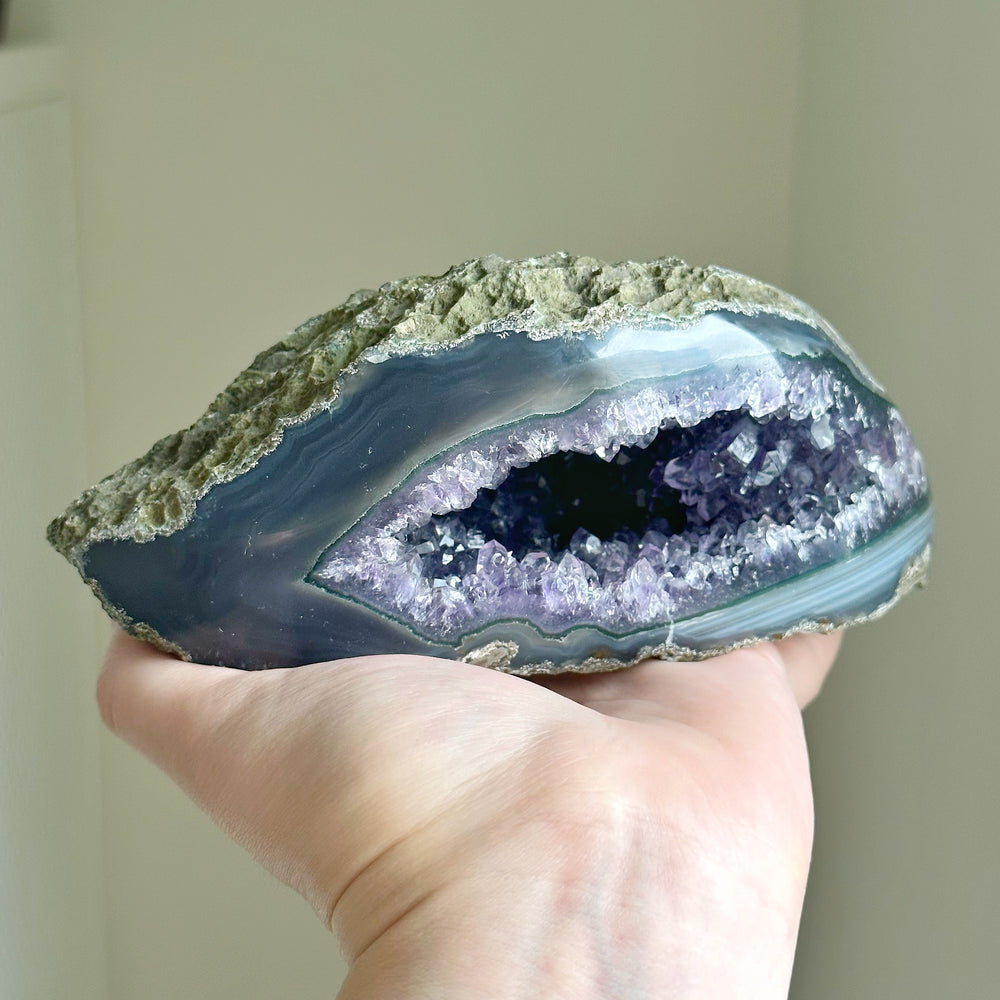 Amethyst Geode AGA4