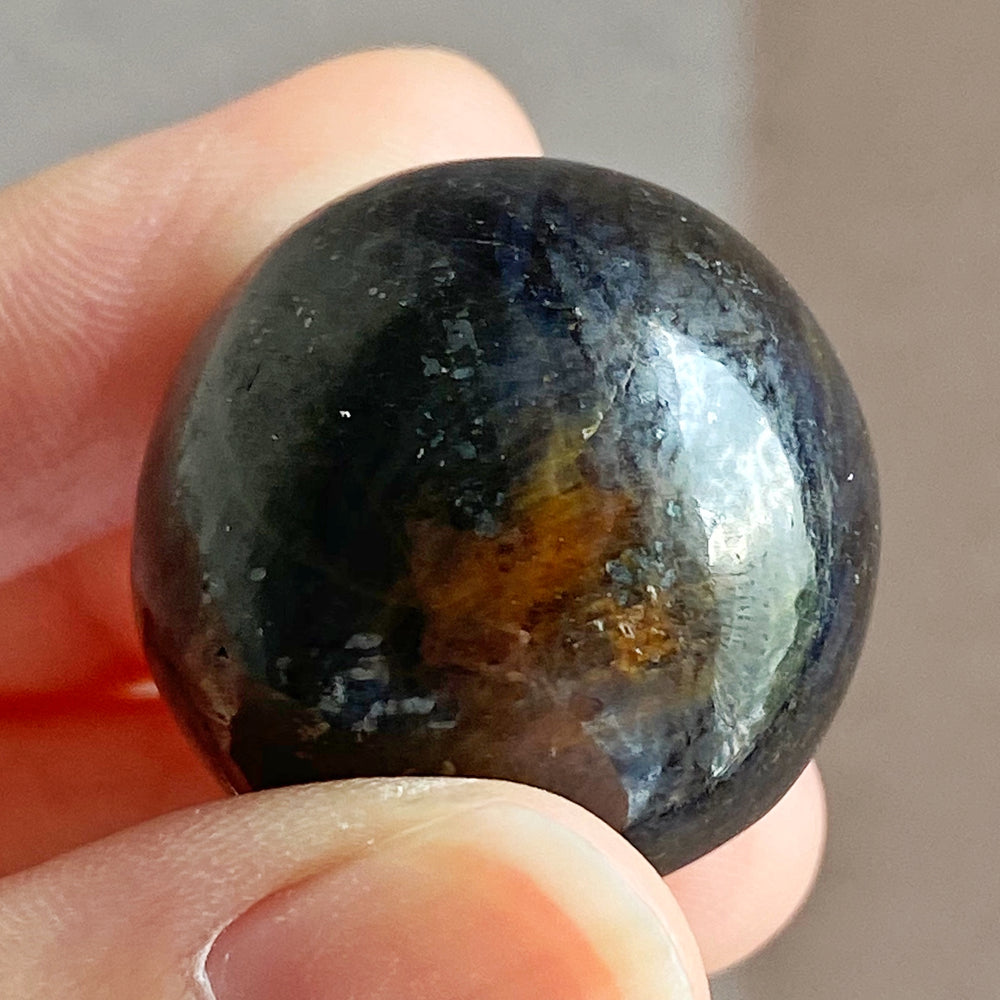 Star Blue Sapphire Polished Sphere BS003