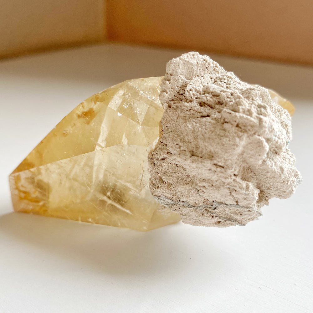 Very Rare Stellar Beam / Dogtooth Calcite Specimen SB002